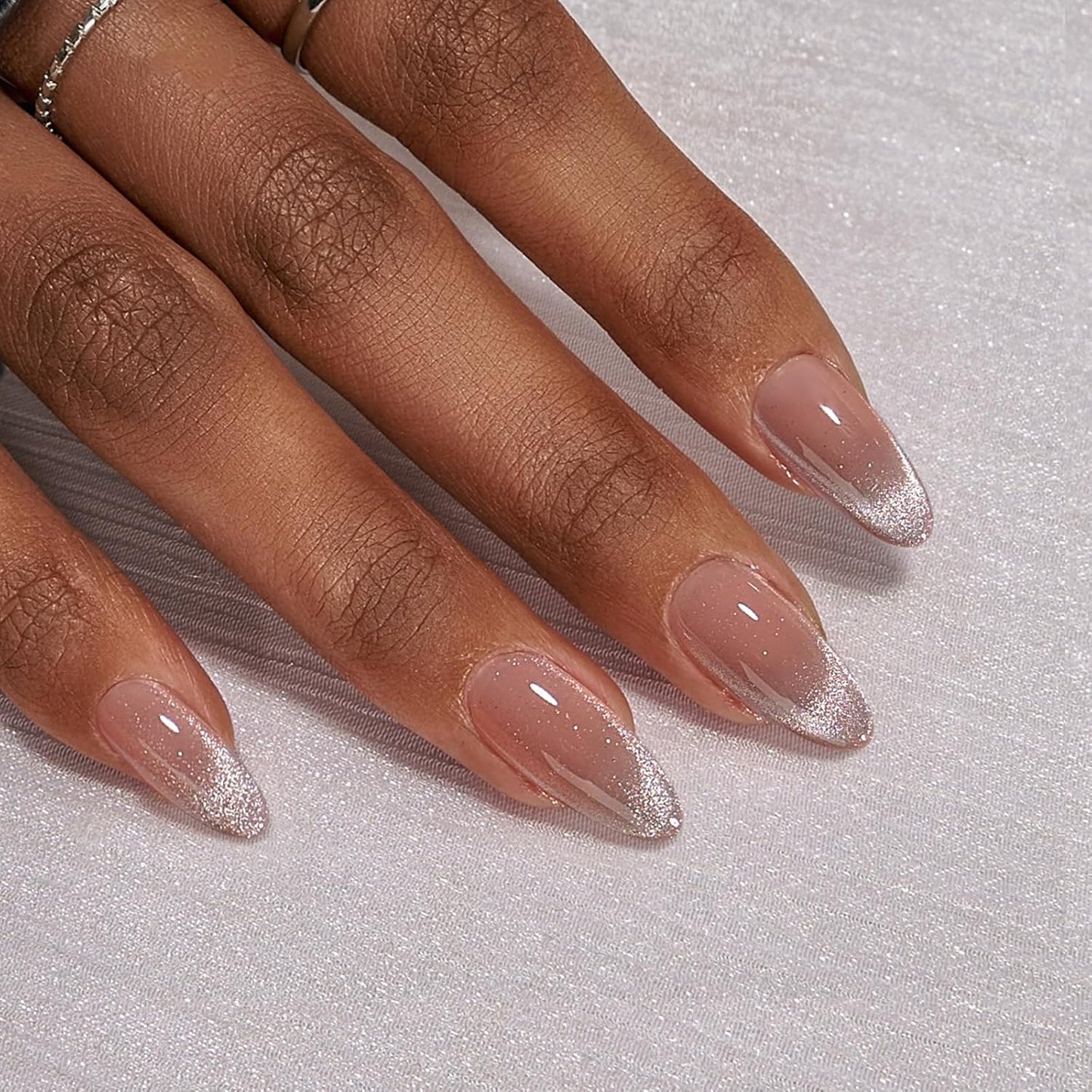 Almond Press-On Nails: Medium Cat Eye French Tip Nail Kit - 32 Nails in 16 Sizes with Glue